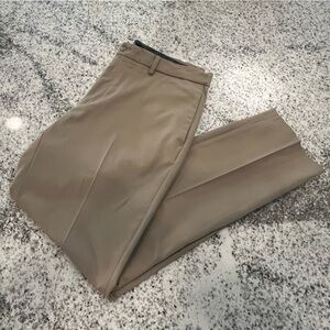 Chaps Men’s 34x32 Beige Dress Pants Slacks - Excellent